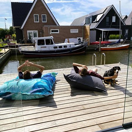 Peaceful Villa On The Water In สตาโวเริน ภายนอก รูปภาพ